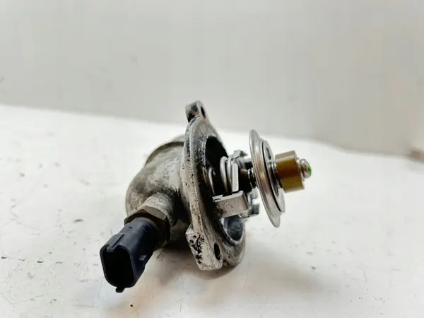Thermostat Maserati Coupe OEM MAM76786 - Occasion image 4