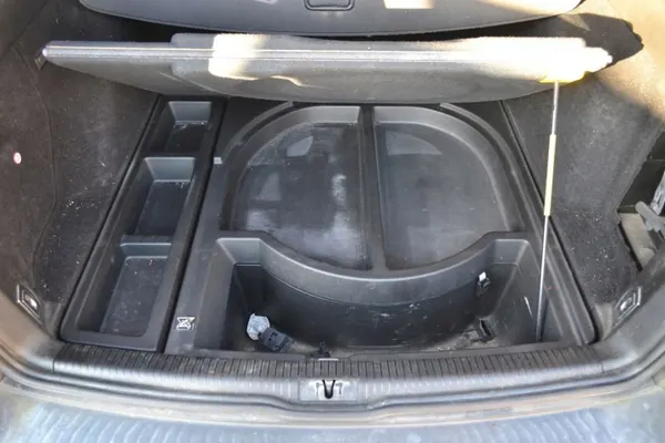 Volkswagen Golf 4 IV KOMBI tavaratilan matto OEM image 2