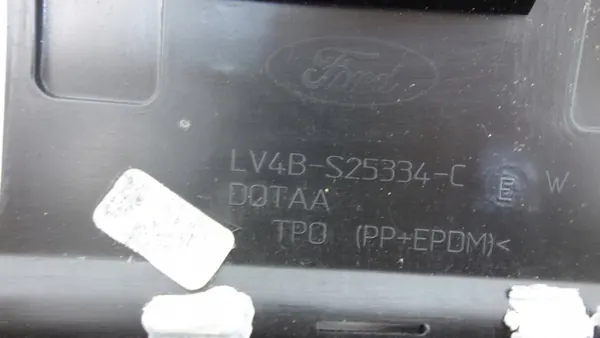 OEM LV4B-S25334-C Ovihelman Liukus - Oikea Taka image 5
