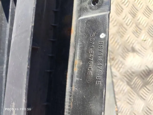 OEM NMQ2181 Conducto de aire lamas Ford Mondeo M4 image 10