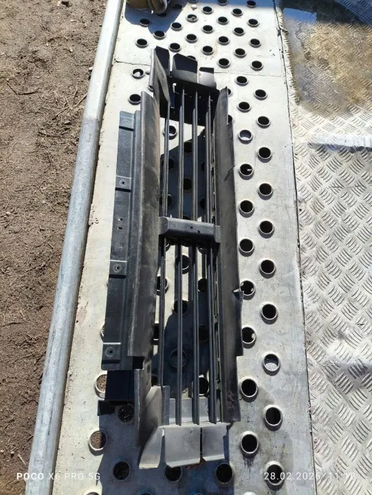 OEM NMQ2181 Conducto de aire lamas Ford Mondeo M4 image 5