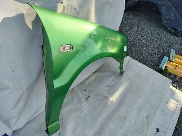 VW Polo 6N 94-99 Höger Framskärm OEM 952402 image 6