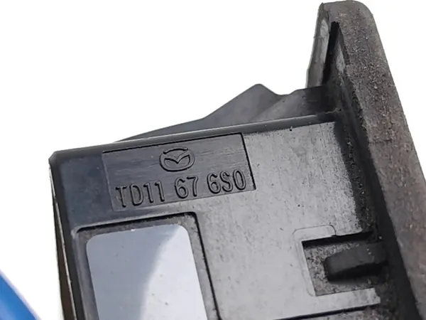 Asa de portón Mazda 6 OEM TD11676S0 - Usado image 7