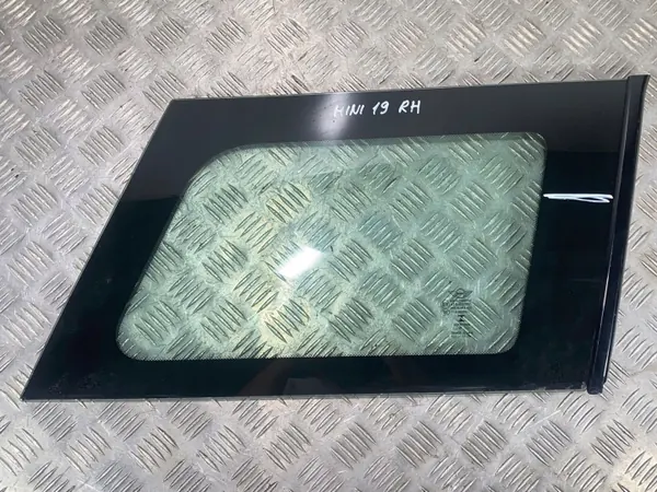 OEM 43R007951 Stänkskärmglas höger bak Mini F60 image 2