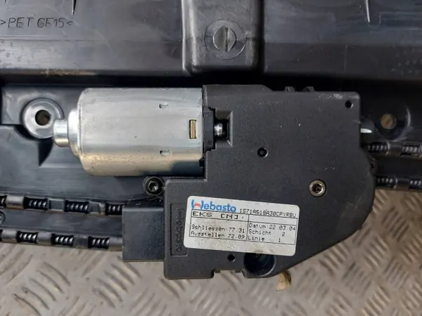 SZYBERDACH FORD FOCUS MK1 HB 5D Teto Solar - Usado image 3