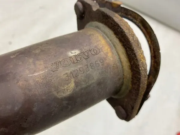 Conector de escape Volvo V40 II 2.0B image 5