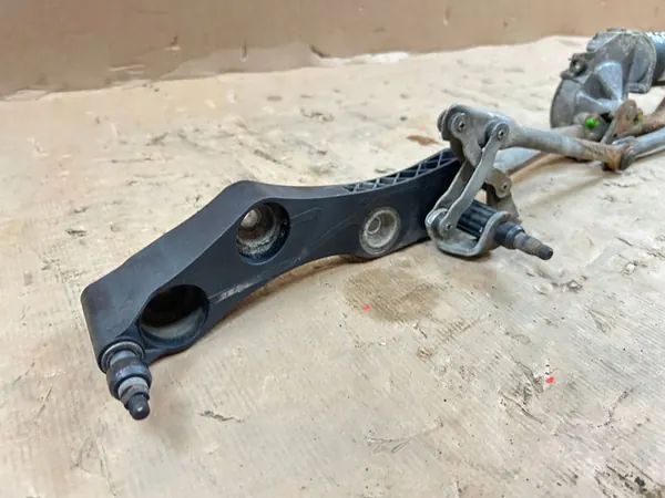 Etummaisen Ikku Mekanismi BMW 5 TOURING E61 3.0L Diesel image 2