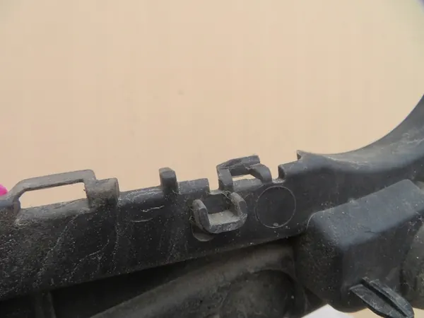 Deslizadores de montagem de para-choque traseiro Trafic III Vivaro B image 7