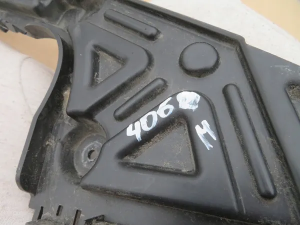 Deslizadores de montagem de para-choque traseiro Trafic III Vivaro B image 9