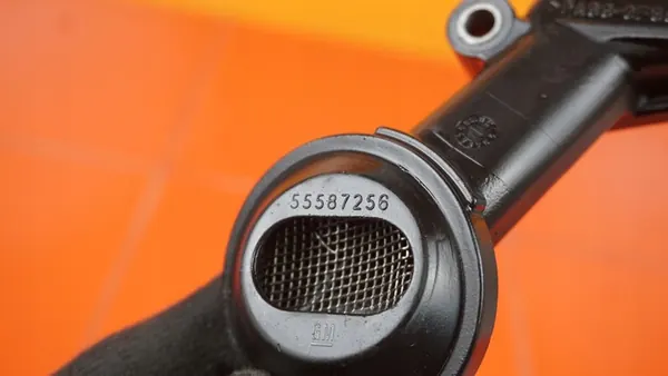 Fumaça de óleo OPEL INSIGNIA 2.0 CDTI 55587256 image 3