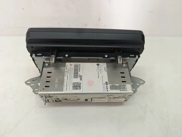 Rádio Kia Rio IV Lift OEM 96150H8590 - Usado image 4