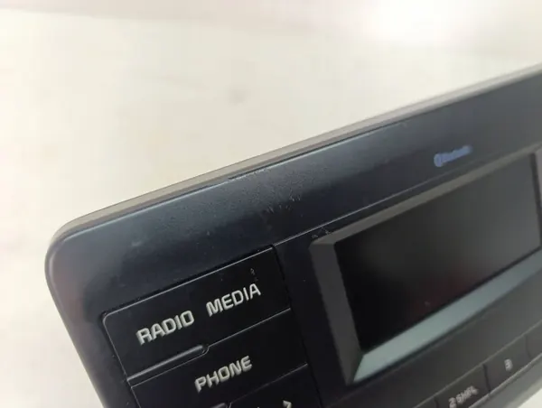 Rádio Kia Rio IV Lift OEM 96150H8590 - Usado image 7
