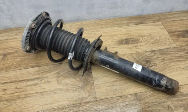 BMW F33 Etujousi OEM 6868657 image 2