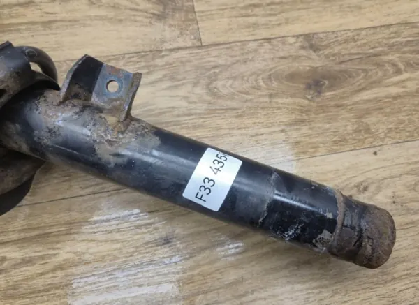 BMW F33 Etujousi OEM 6868657 image 4