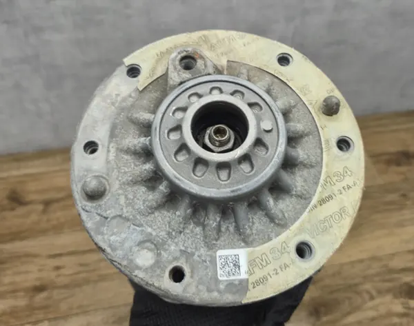 BMW F33 Etujousi OEM 6868657 image 5
