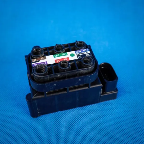 Unidade de válvula pneumática Audi A6 A7 A8 OEM 4H0616013A image 3