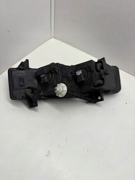 Skoda Octavia III RS Kombi Farol Halógeno Esquerdo image 4