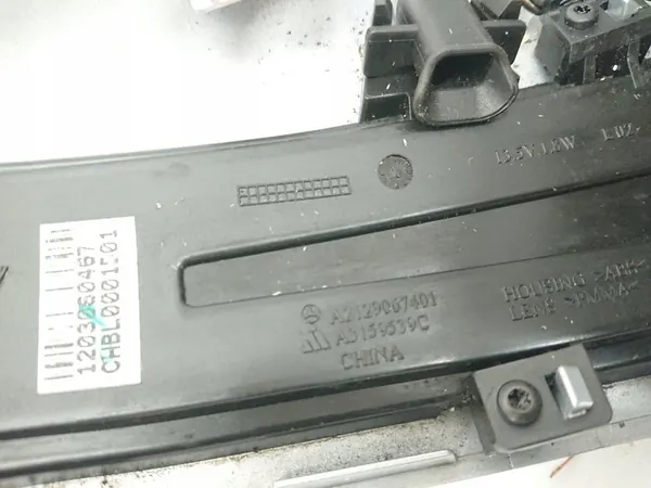 Carcaça de espelho dianteiro esquerdo Mercedes-Benz E-Class W212 OEM A2129067401 image 7