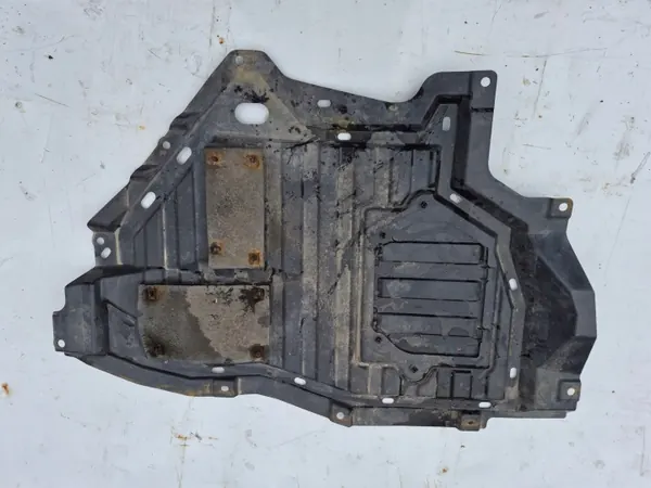 Mitsubishi Grandis Alasuojus OEM Käytetty image 5