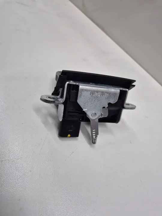 Bagagelucka neder SEAT LEON II Original image 3