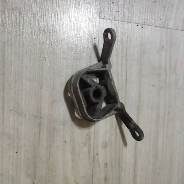 Support échappement OEM 27179 pour Peugeot Rifter image 2