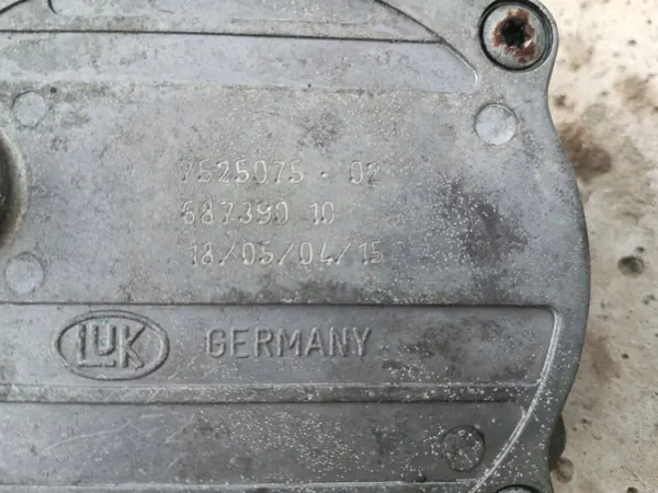 BMW E60 E61 E65 E66 X5 E53 E70 Imupumppu V8 N62 image 3