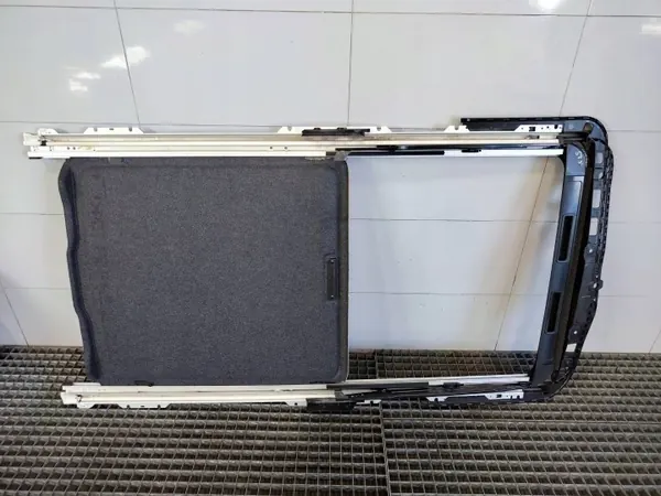 Kattoluukun runko OEM 7709808 Subaru Forester image 5
