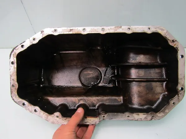 GOLF IV 98R 1.4 Oljetunna image 4