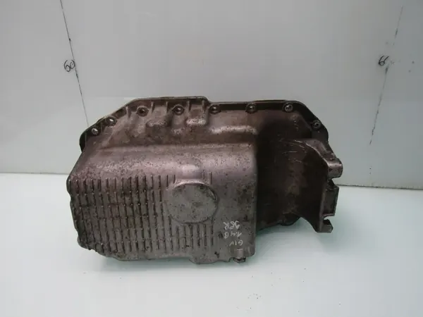 GOLF IV 98R 1.4 Oljetunna image 5