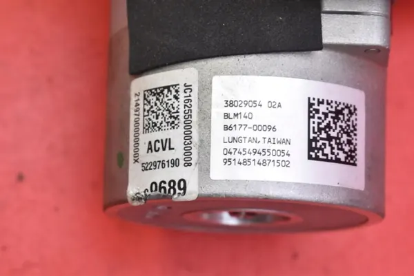 Styrpump OEM 39029689 för Opel Corsa E image 8