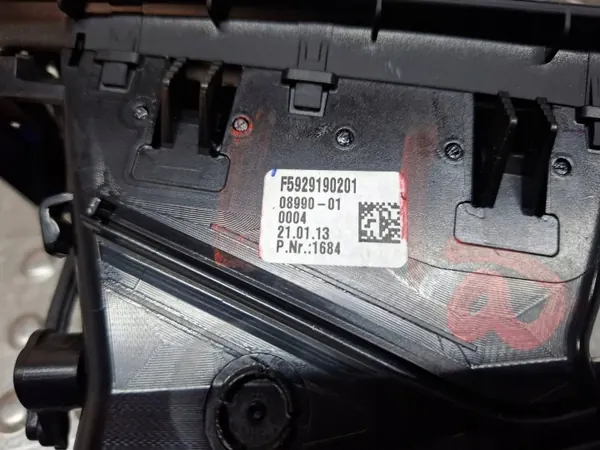Console ventilatierooster rechts OEM S26372665 BMW 5 F10 F11 image 4