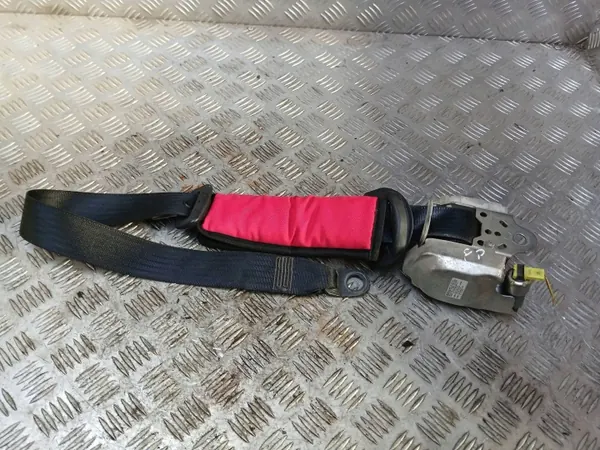 Toyota AYGO I turvavyö OEM AYGOIPASPP Oikea etu image 2