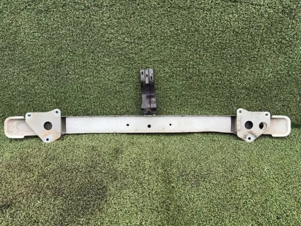 Refuerzo de parachoques delantero OEM 8200187228 Renault image 3