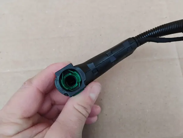 Tuyau AdBlue VW Caddy IV 2K5 image 6