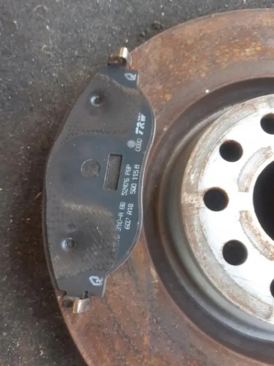 Remschijven & Blokken Set OEM 5Q0615301G image 3