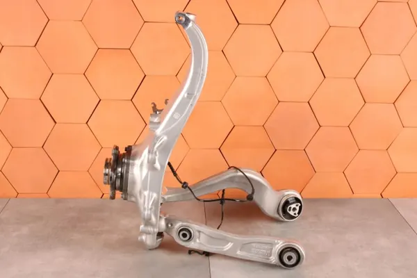 BMW OEM 6898327 Cubo Dianteiro Esquerdo 2WD image 4