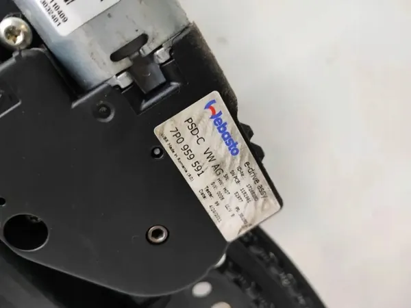Toit Ouvrant Porsche Cayenne OEM 7P0877041A image 4