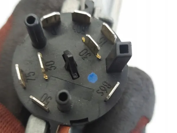 Stator Audi OE 893905851D d'occasion pour A4 B8 2.0 TDI image 3