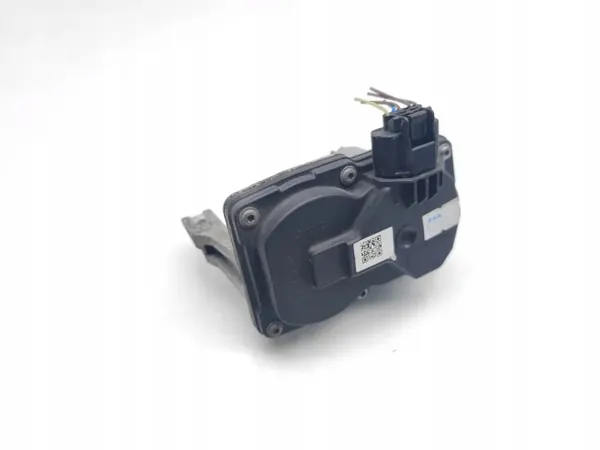 Colector de escape Mazda CX-30 Mild Hybrid 2022 OEM 52302110 image 9