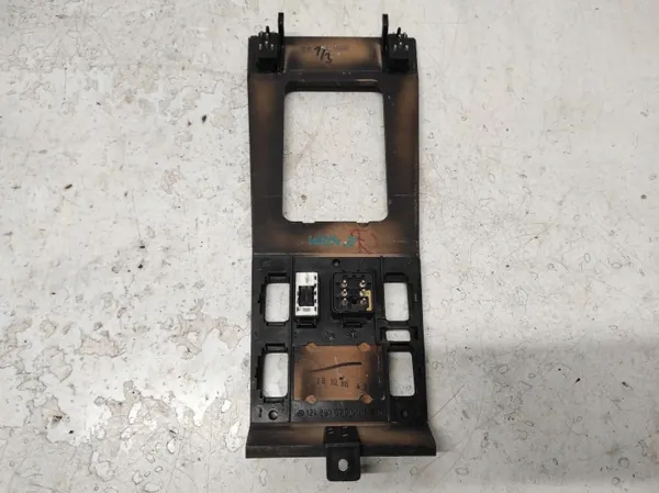 Decoración túnel Mercedes W124 OEM PAW726 - Usado image 7