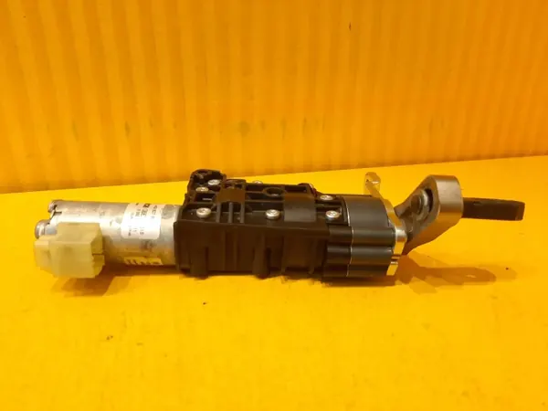 Audi A6 C8 Rear Tailgate Engine Left OEM 4K9827851C image 4