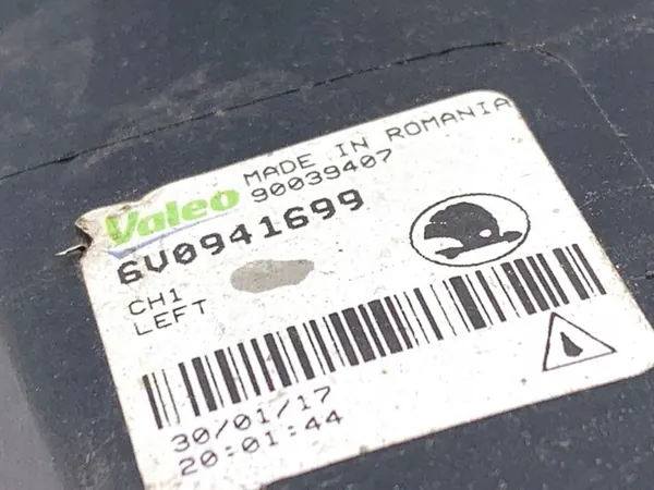 Farol Halógeno Esquerdo SKODA FABIA III Kombi image 4