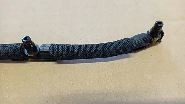 AUDI A4 B8 LIFT Überlaufrohr 2.0 TDI 15R image 10