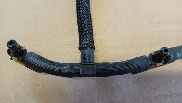 AUDI A4 B8 LIFT Überlaufrohr 2.0 TDI 15R image 9