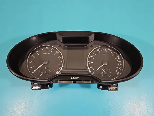 SKODA OCTAVIA III Nopeusmittari 1.6 TDI image 3