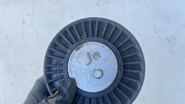 Kamremspännare Audi A6 2020 OE 06m903315k image 3