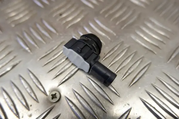 Tesla Parkeersensor OEM 104847401A - Gebruikt image 5