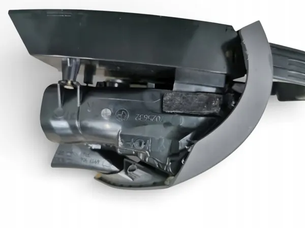 Rechter Getränkehalter OEM 7070324/7070326 für BMW Z4 E85/E86 image 5