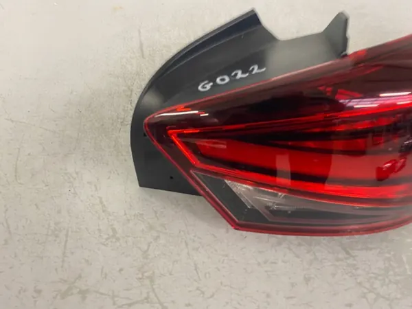 Luz Trasera Derecha Seat Ibiza V 6F0945208H image 3