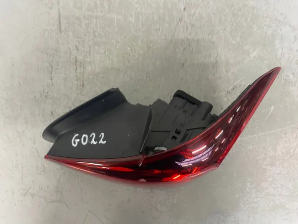 Luz Trasera Derecha Seat Ibiza V 6F0945208H image 7